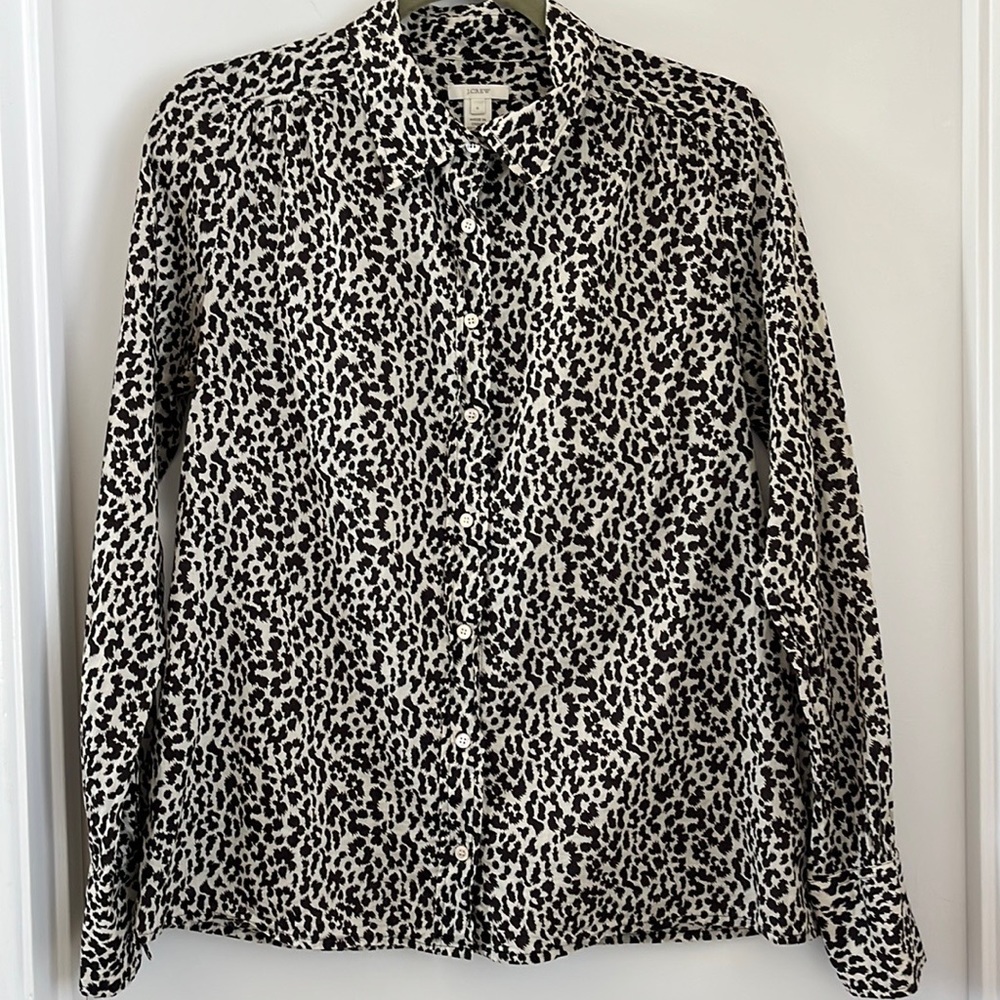J. Crew Button Down Blouse Animal Print Women's Size 6 100% cotton lightweight